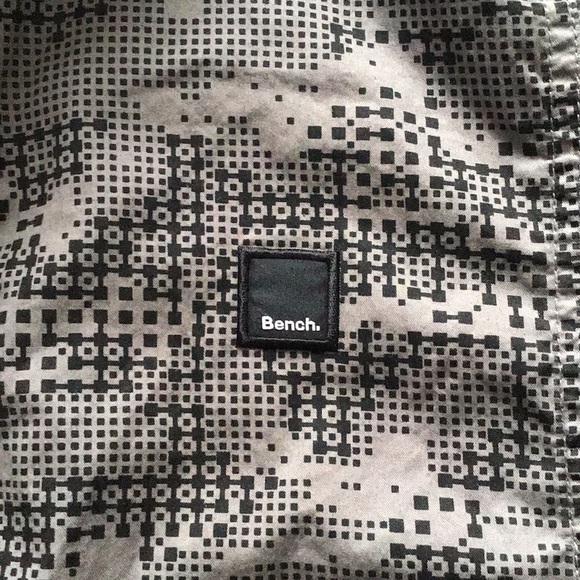 Bench Lightweight Jacket, size M - Picture 5 of 13